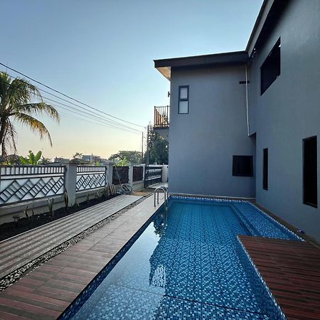 Villa Cassandra Cigombong Екстер'єр фото
